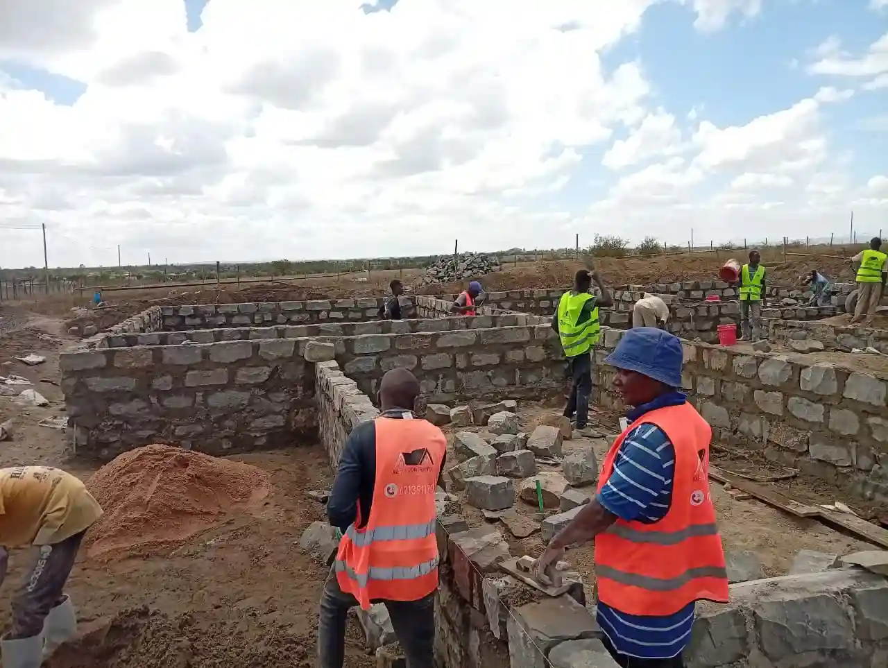 Kusten Contractors team working on construction project